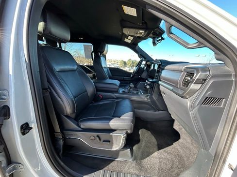 Used 2024 Ford F150 Lariat image 32