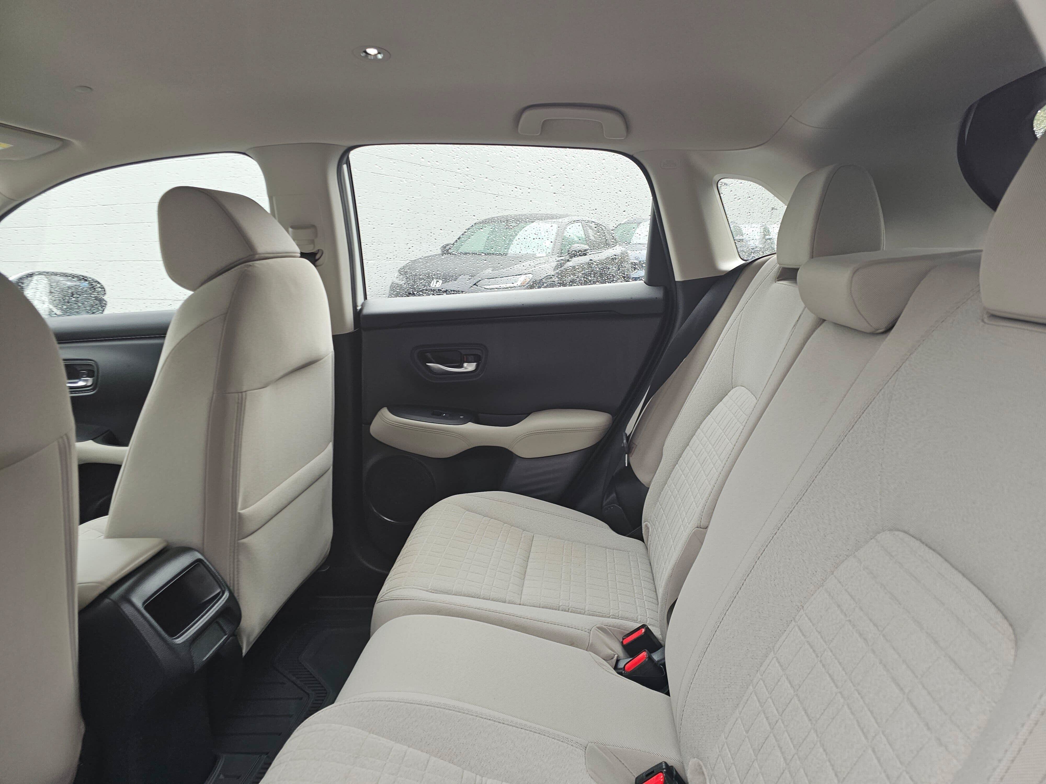Used 2025 Honda HR-V LX image 20