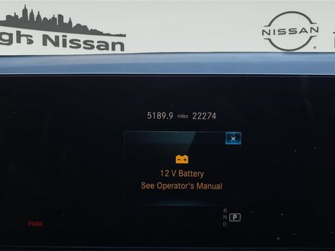 Used 2023 Mercedes-Benz GLB 250 4MATIC w/ Premium Package image 21