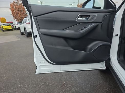 New 2026 Nissan Rogue Platinum w/ Platinum Premium Package image 15