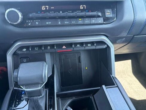 Used 2022 Toyota Tundra Platinum w/ Advanced Package AWD/4WD image 12
