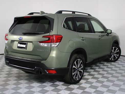 Used 2020 Subaru Forester Limited image 7