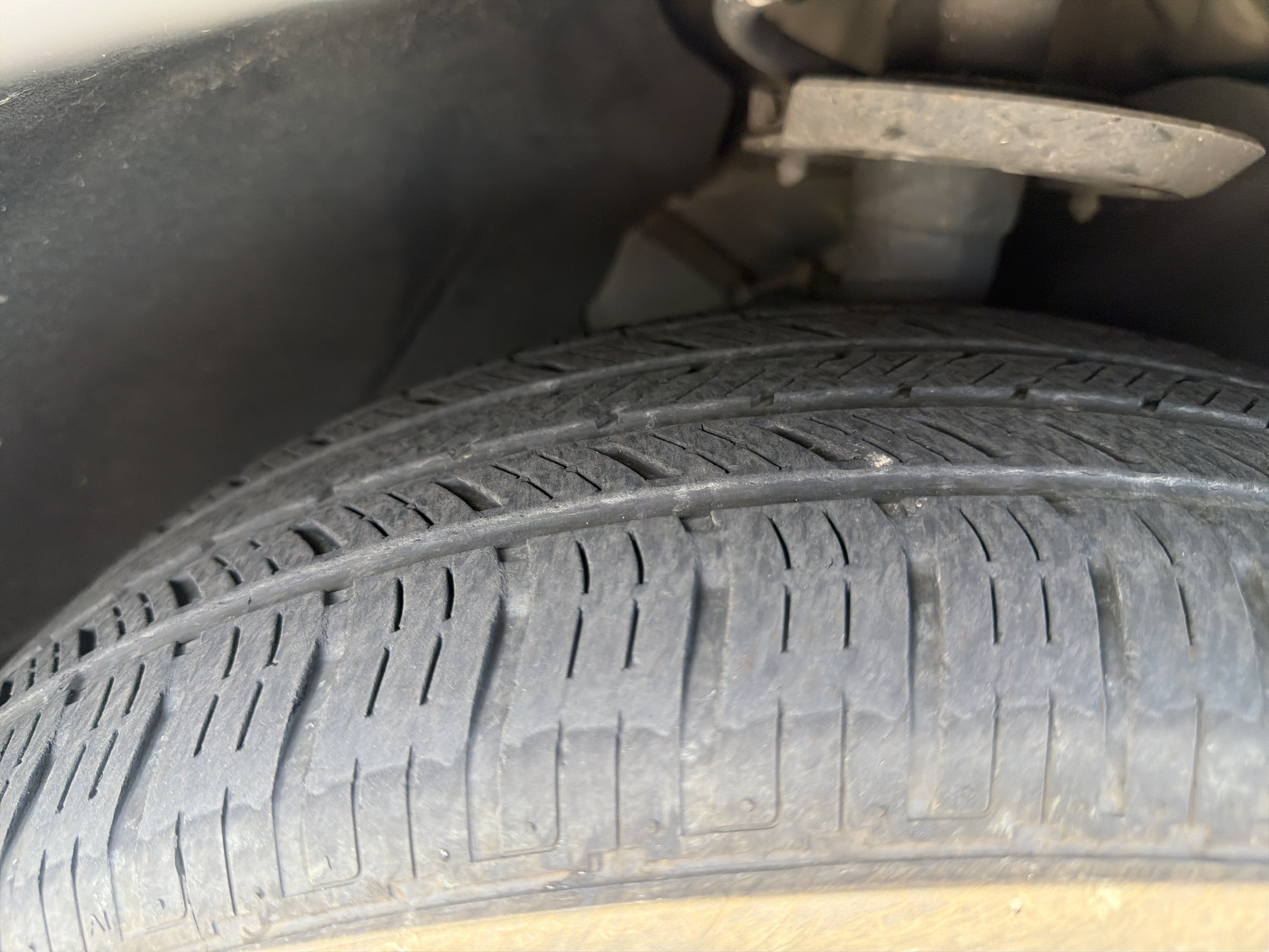 Used 2018 Chrysler Pacifica Touring-L FWD image 11