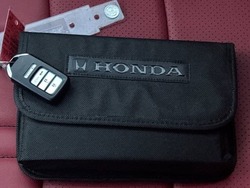 Used 2022 Honda Accord Sport image 9