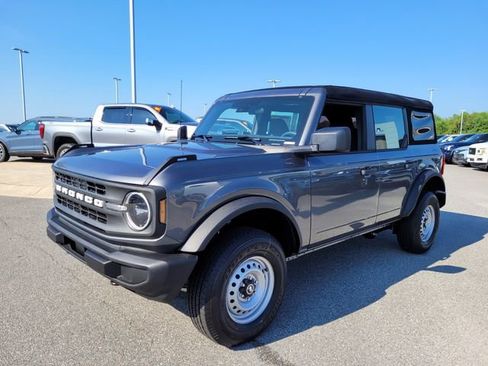 New 2025 Ford Bronco 4-Door AWD/4WD image 35