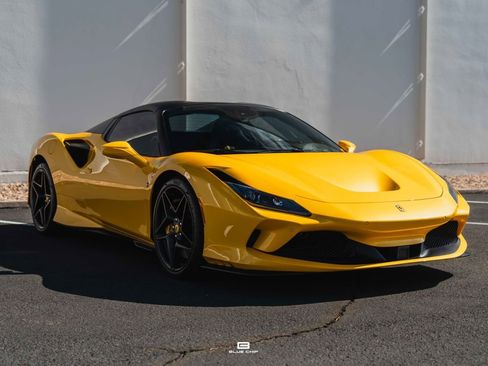 Used 2021 Ferrari F8 Tributo RWD image 34