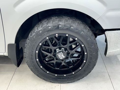 Used 2019 Nissan NV 3500 S RWD image 34