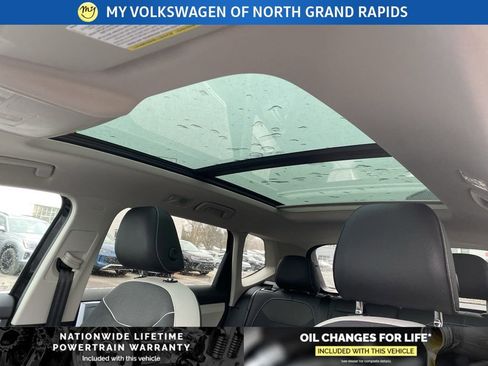 New 2026 Volkswagen Taos SE AWD/4WD image 16
