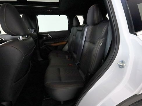 Used 2022 Mitsubishi Outlander SEL image 15