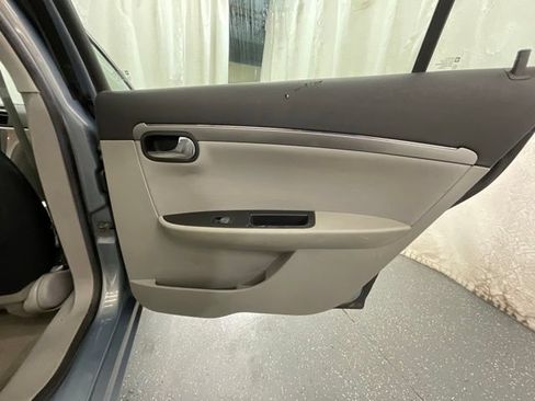Used 2009 Saturn Aura XE FWD image 23