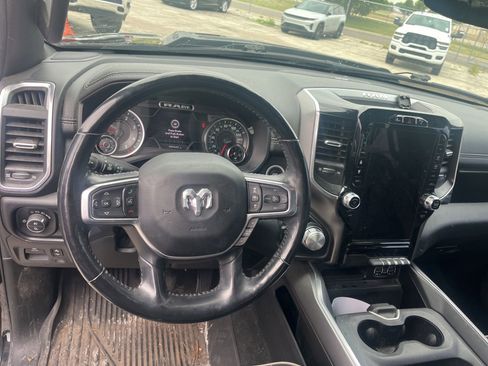 Used 2020 RAM 1500 Laramie AWD/4WD image 10