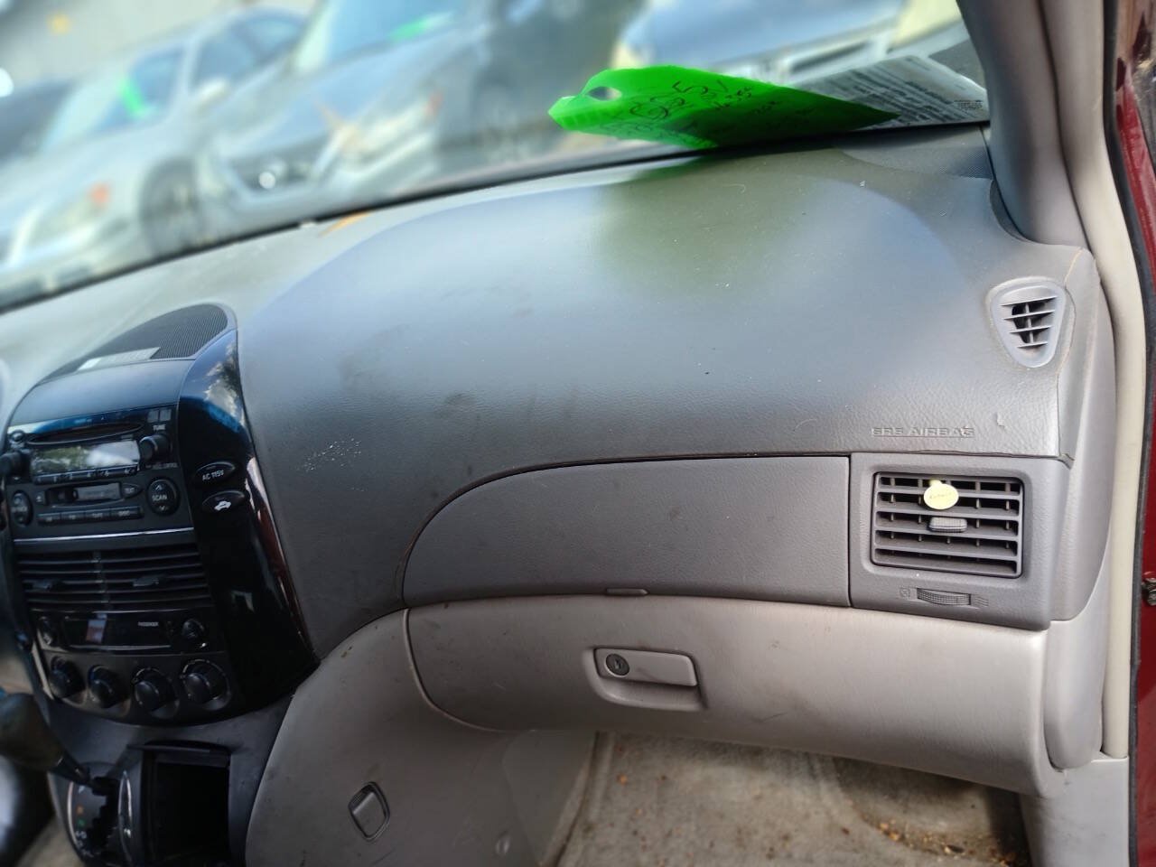 Used 2005 Toyota Sienna LE w/ LE Pkg 8 FWD image 12