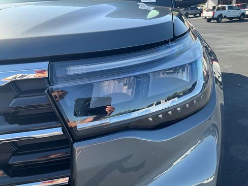 New 2026 Ford Explorer Active image 9
