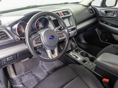 Used 2017 Subaru Legacy 2.5i image 3