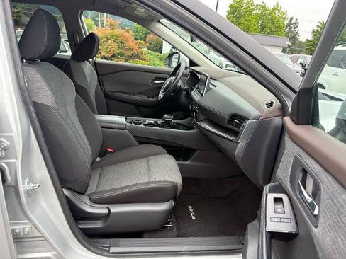 Certified 2023 Nissan Rogue SV image 26