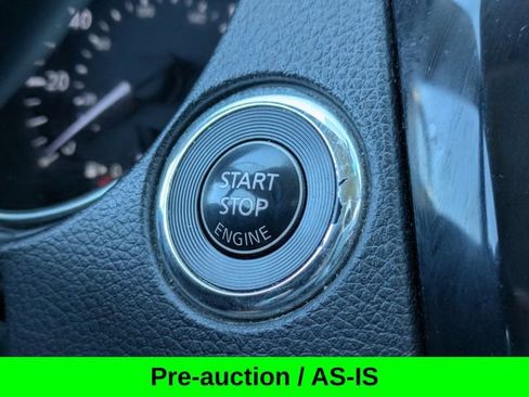 Used 2015 Nissan Rogue SV AWD/4WD image 27