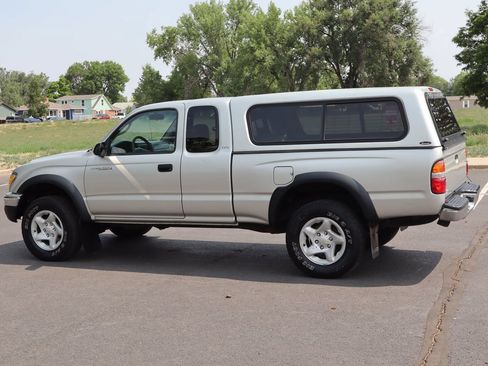 Used 2002 Toyota Tacoma 4x4 Xtracab image 8