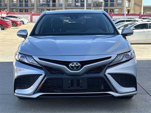 Used 2023 Toyota Camry XSE image 7