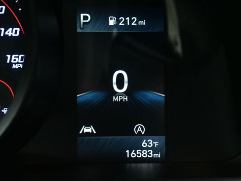 Used 2023 Hyundai Elantra SE image 23