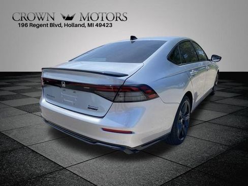 Used 2024 Honda Accord Sport image 8