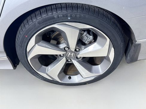 Used 2019 Honda Accord Touring image 38