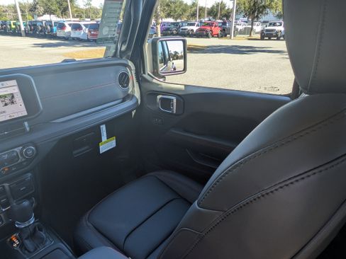 New 2026 Jeep Gladiator Rubicon w/ Safety Group image 17