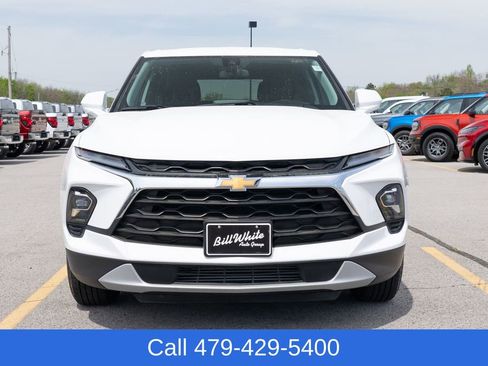 Used 2025 Chevrolet Blazer LT AWD/4WD image 9