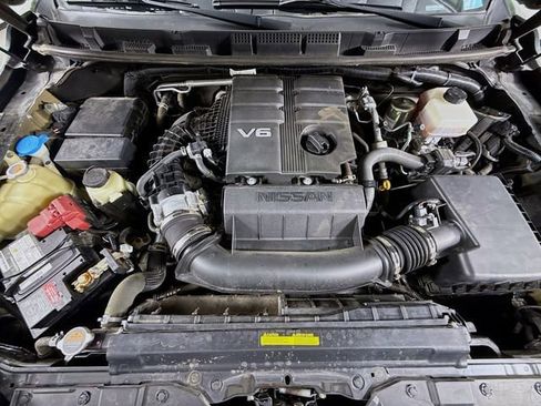 Used 2022 Nissan Frontier SV w/ Technology Package image 27