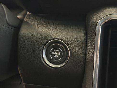 Used 2024 GMC Acadia Denali w/ Super Cruise Package FWD image 25