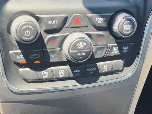 Certified 2018 Jeep Grand Cherokee Limited w/ Luxury Group II AWD/4WD image 25
