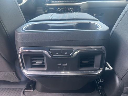 Used 2024 Chevrolet Silverado 3500 High Country image 17