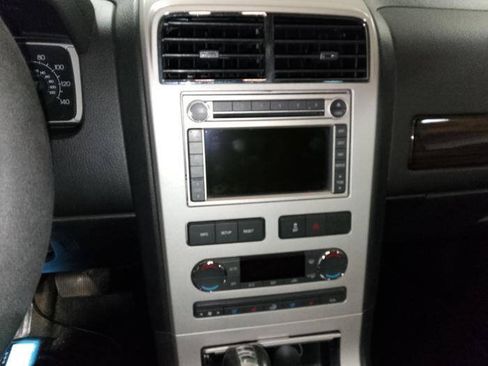 Used 2008 Lincoln MKX AWD image 36