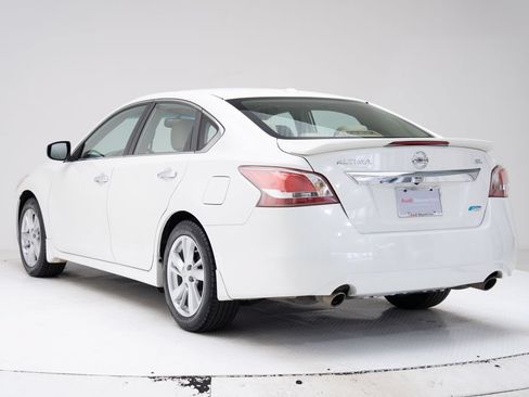 Used 2013 Nissan Altima 2.5 SL w/ Technology Pkg FWD image 31