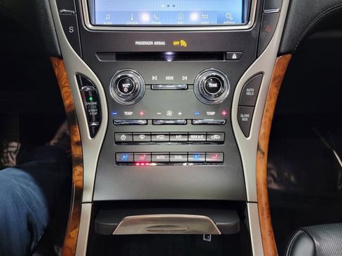 Used 2020 Lincoln Nautilus Reserve image 26