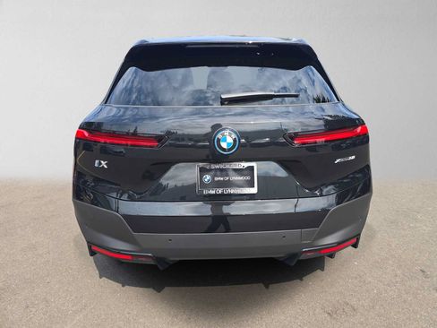 Used 2024 BMW iX xDrive50 w/ Premium Package AWD/4WD image 8