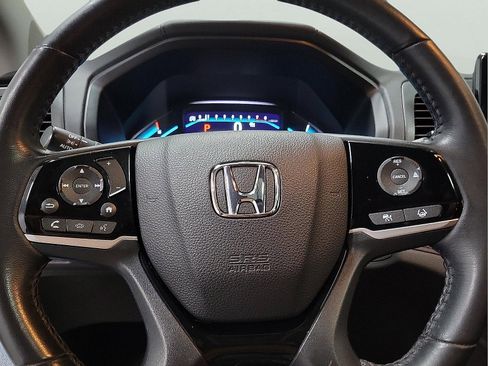 Used 2023 Honda Odyssey Touring image 18