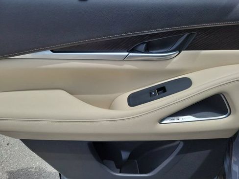 Used 2025 INFINITI QX60 Sensory w/ Cargo Package AWD/4WD image 15