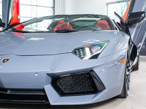Used 2013 Lamborghini Aventador LP 700-4 image 18