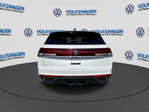 Used 2026 Volkswagen Atlas Cross Sport SE FWD image 13