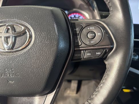 Used 2023 Toyota Camry XSE image 21