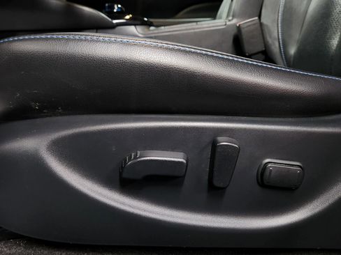 Used 2019 Nissan Leaf SL w/ SL Technology Package image 12