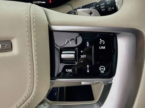 New 2026 Land Rover Range Rover SE AWD/4WD image 38