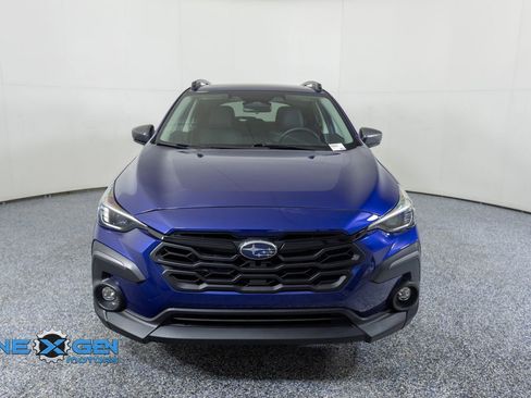 Used 2024 Subaru Crosstrek 2.5i Limited AWD/4WD image 2
