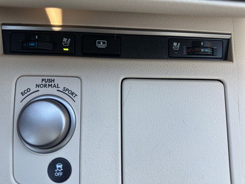 Used 2013 Lexus ES 350 4dr Sdn image 12