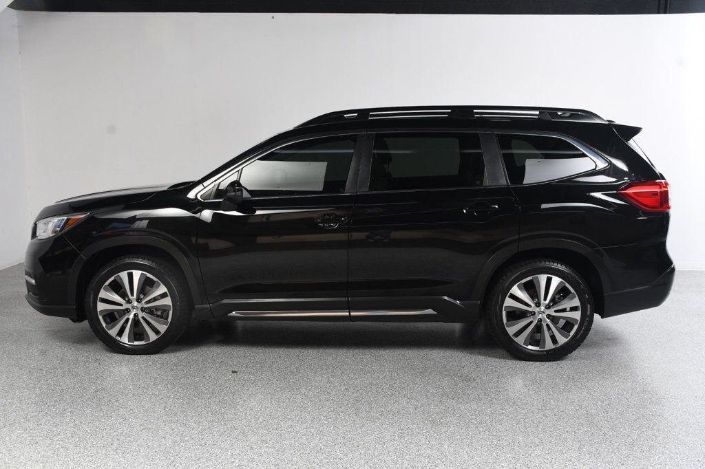 Used 2022 Subaru Ascent Limited w/ Technology Package AWD/4WD image 3