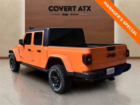 New 2025 Jeep Gladiator Willys image 3