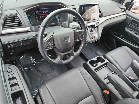 Used 2023 Honda Odyssey Sport image 10
