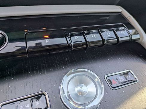 New 2026 Lincoln Navigator L Black Label AWD/4WD image 14