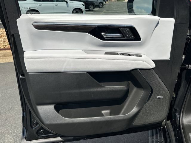 New 2025 Chevrolet Tahoe Premier RWD image 34