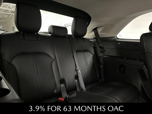 Certified 2024 MAZDA CX-90 Plug-In Hybrid w/ Premium Pkg AWD/4WD image 25